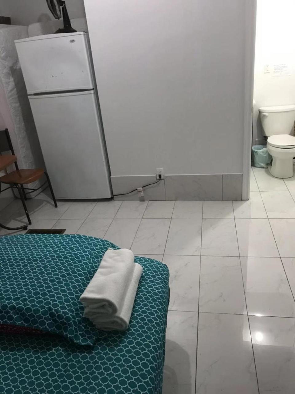 伊丽莎白月季大学公寓 多伦多 外观 照片